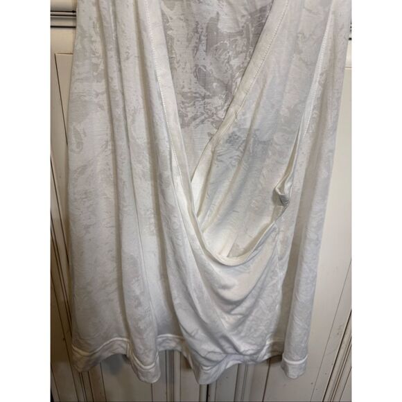 Varley Women's Burnout Melba Sleeveless Athleisure Muscle Tank Top White Large - Picture 3 of 10